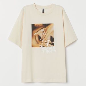 Ariana Grande Oversized Tshirt